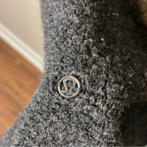 SOLD-Lululemon Sherpa jacket - Picture 4 of 5